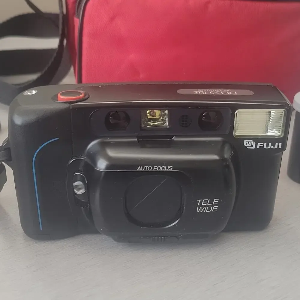Fujifilm DL-155 TELE 35mm Point & Shoot Autofocus Built-In Flash Black